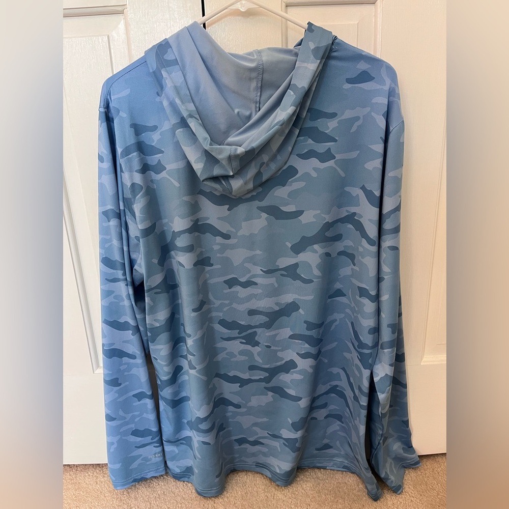 Fish Hippie Men's Blue Camo Hooded Performance Shirt - Picture 3 of 3